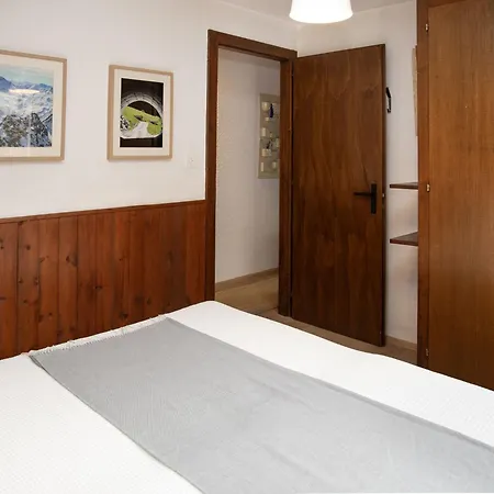Appartement Entremont 60 By Interhome